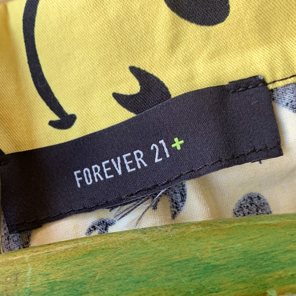 😀 Unisex Smiley Face Button Front Shirt! 😀 - Picture 7 of 7